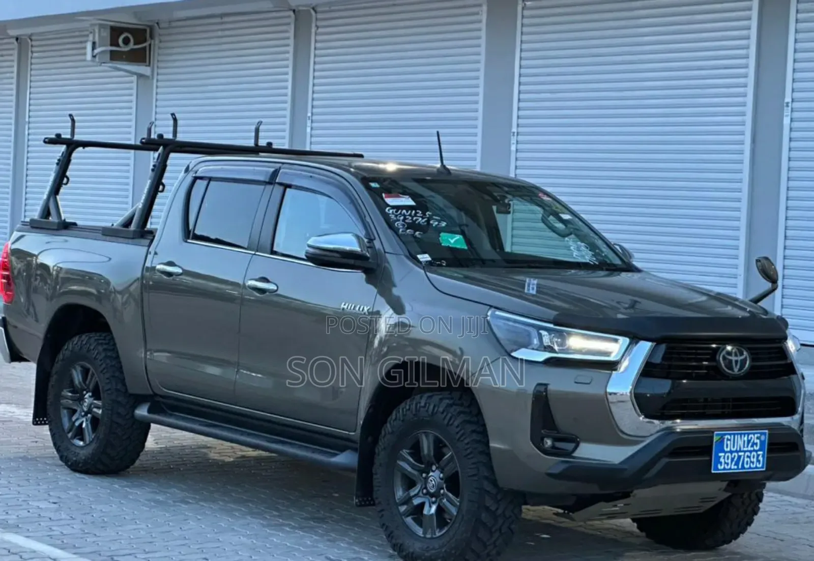 Toyota Hilux 2021 Pearl