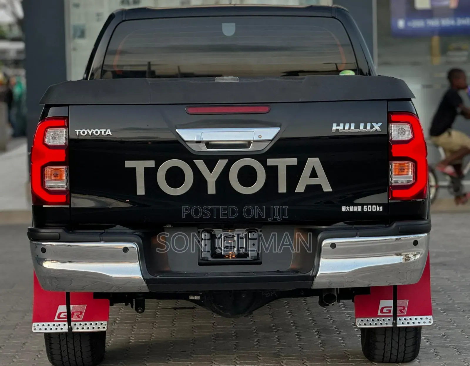 Toyota Hilux 2021 Black
