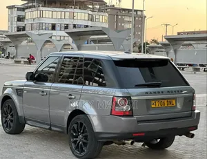 Land Rover Range Rover Sport 2011 Beige
