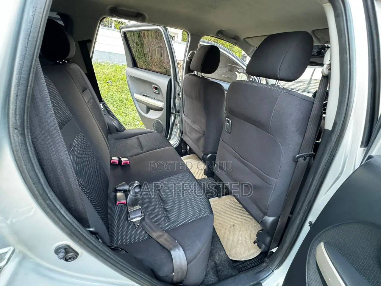 Toyota IST 2004 Silver