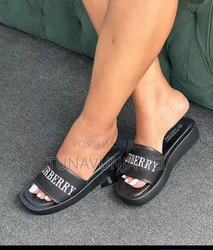 Sandal Nzuri Za Kike