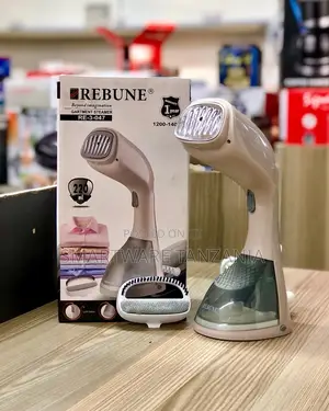 Strong Power Garment Steamer With 120ml Tank, Fast Heat-up