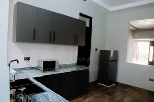 Airbnb 2 Bedroom House en-Suite Fully Furnished With Garden