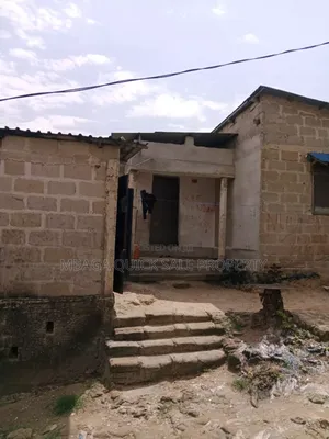 3bdrm Bungalow in Goba for sale