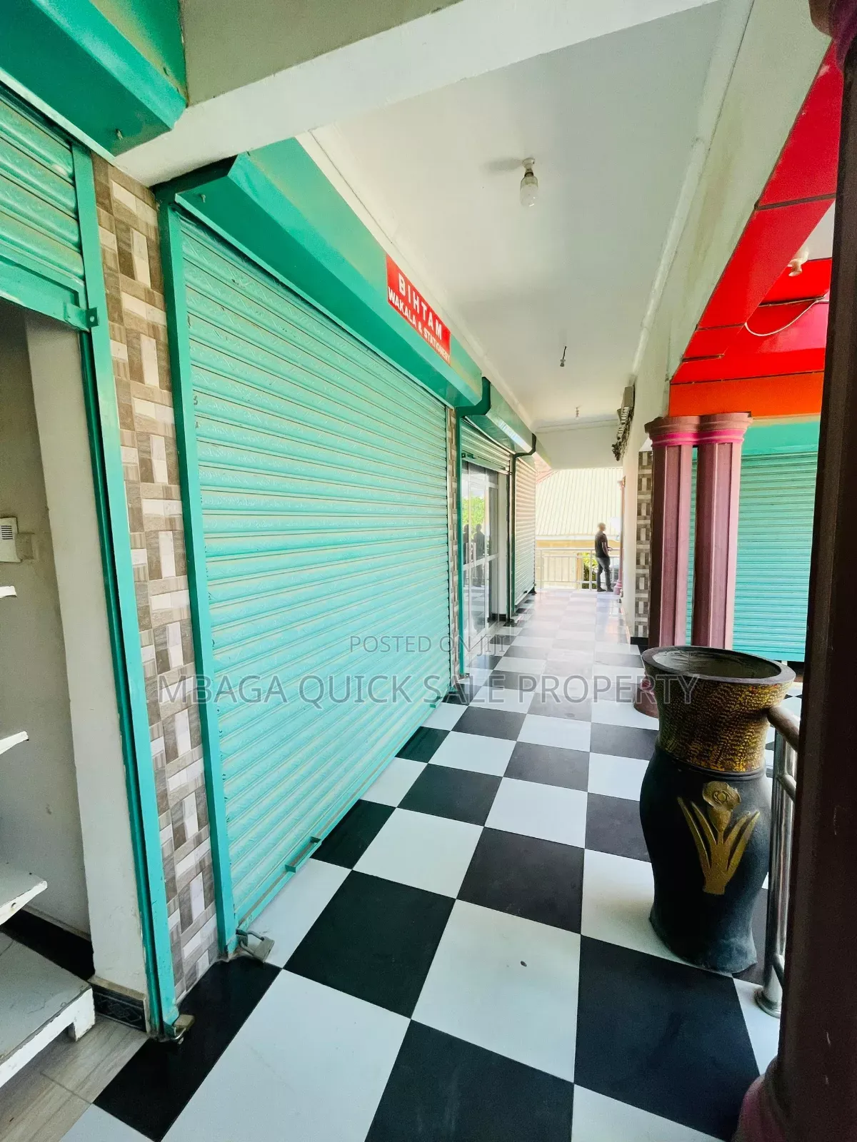 7bdrm Apartment in Mbezi Msuguri, Goba for sale