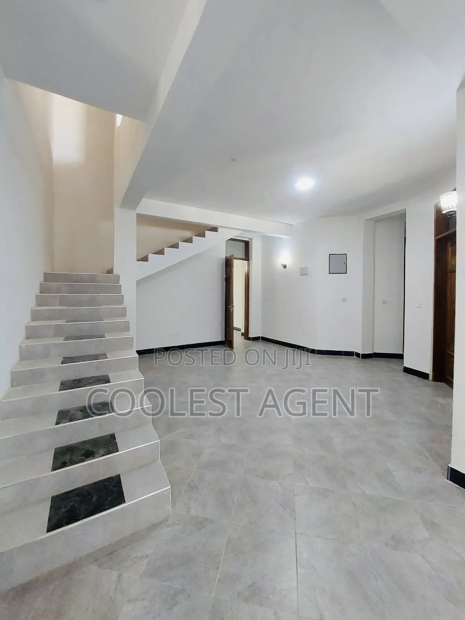 7bdrm Bungalow in Mbezibeach, Kinondoni for rent