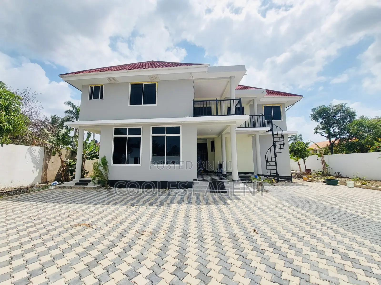 7bdrm Bungalow in Mbezibeach, Kinondoni for rent