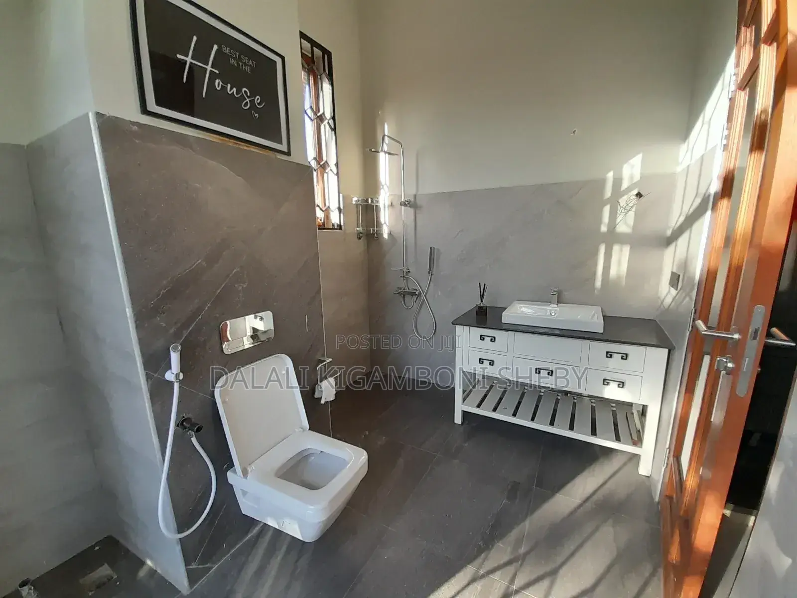 4bdrm House in Kigamboni Dege for sale