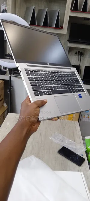 New Laptop HP ProBook 430 G8 16GB Intel Core I7 SSD 256GB