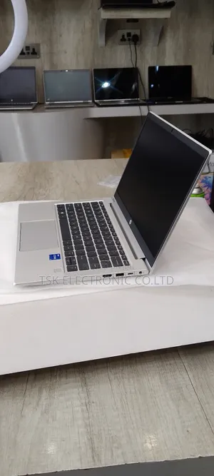 New Laptop HP ProBook 430 G8 16GB Intel Core I7 SSD 256GB