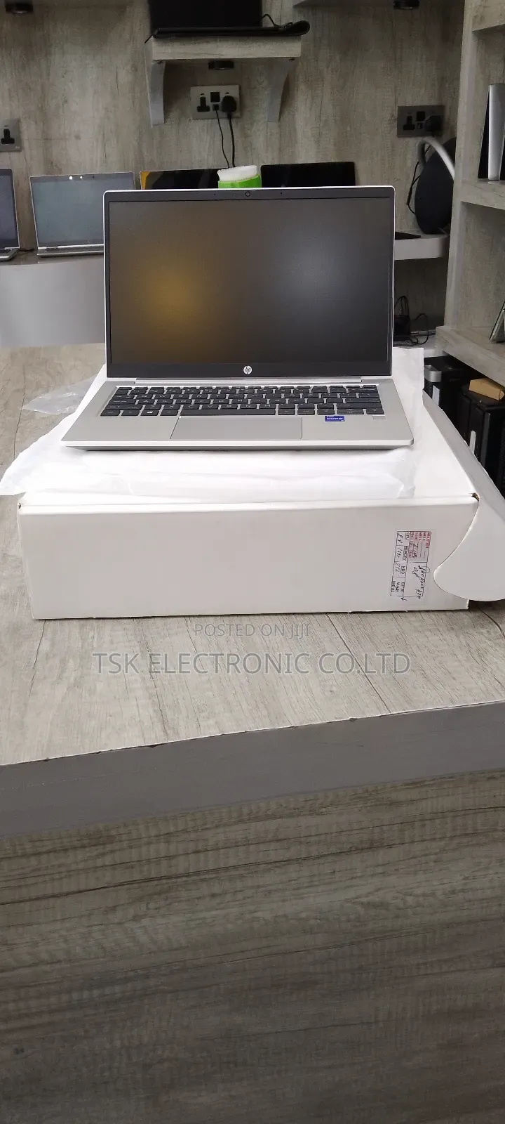 New Laptop HP ProBook 430 G8 16GB Intel Core I7 SSD 256GB