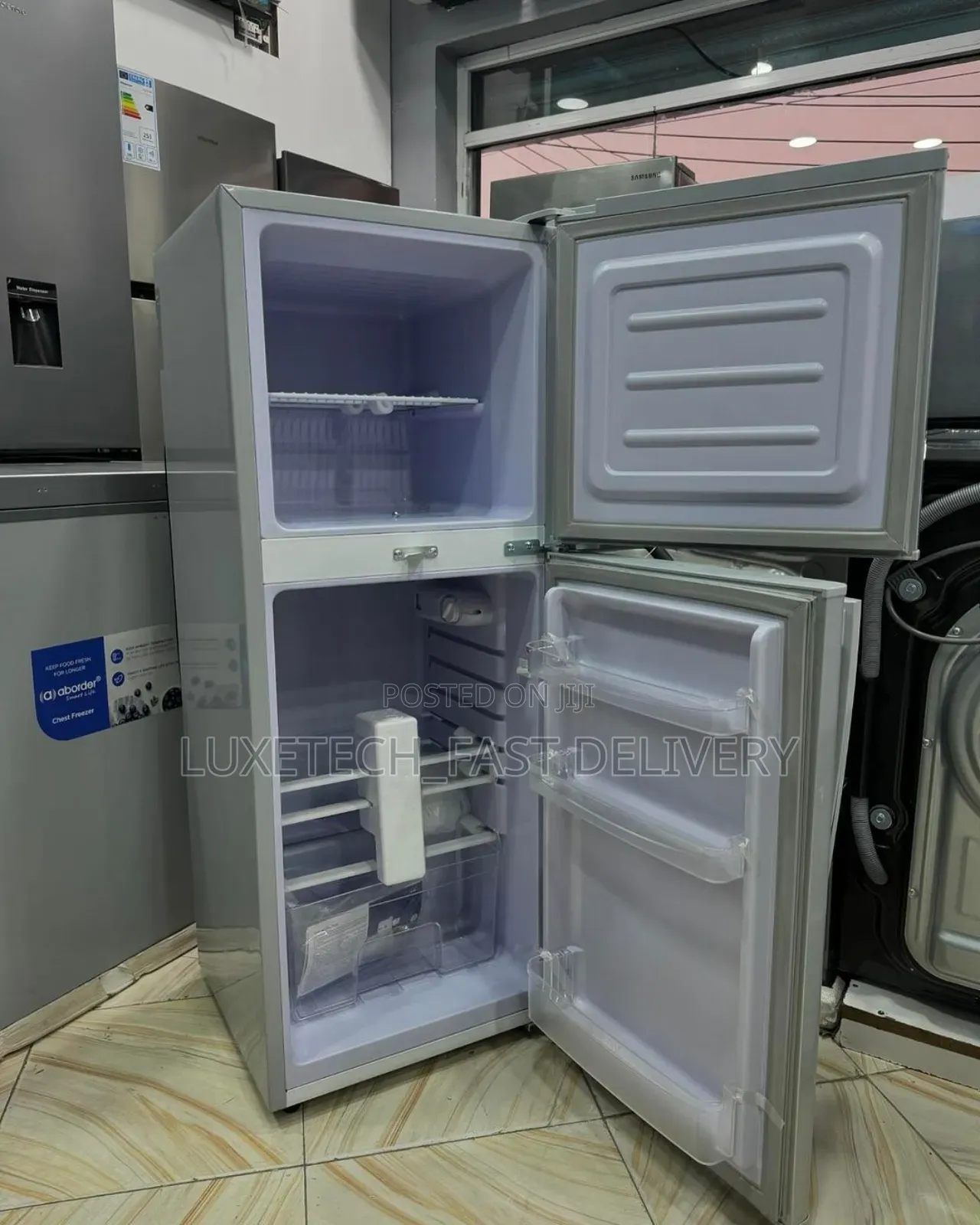 Mr Uk Refrigerator 138l