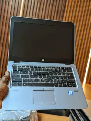 Laptop HP EliteBook 820 G3 8GB Intel Core I5 SSD 256GB