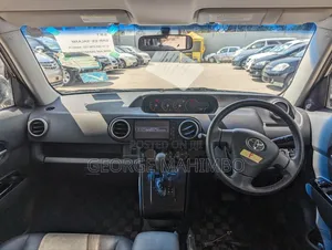 Toyota Corolla Rumion 2011 Black