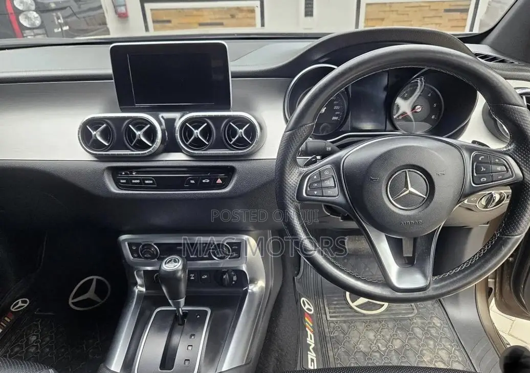 Mercedes-Benz X Class 2020 Gray