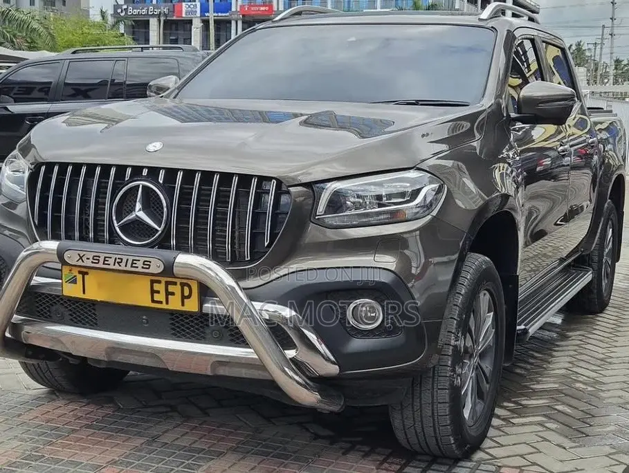 Mercedes-Benz X Class 2020 Gray