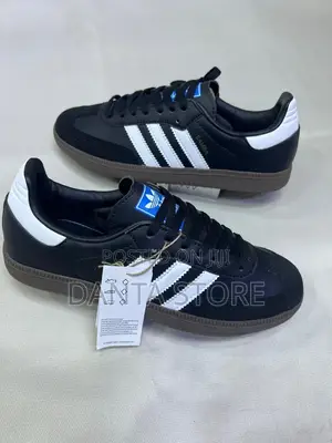 Men Shoes Black and White