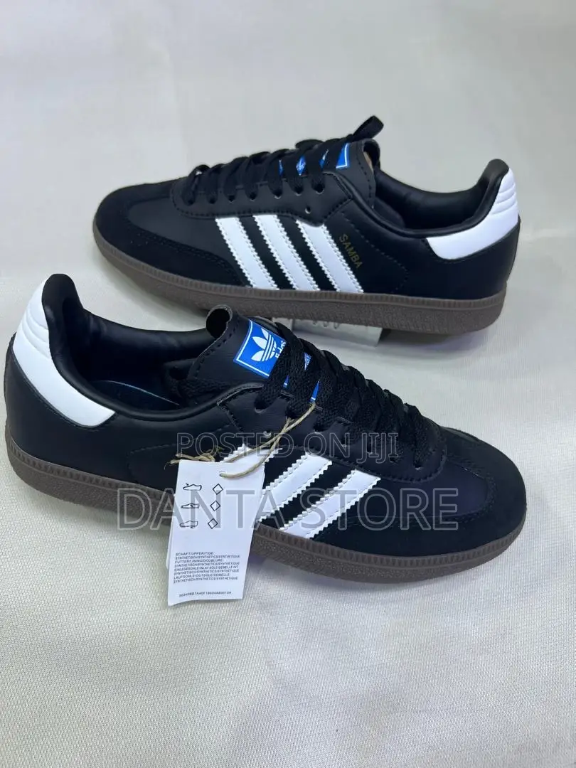 Men Shoes Black and White