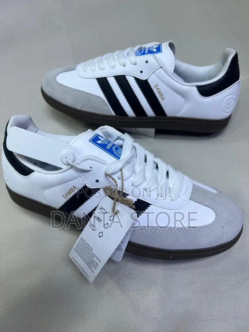 Men Shoes Black and White