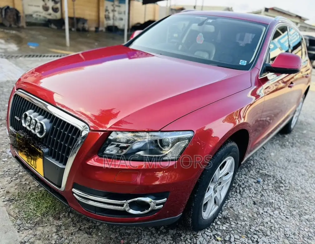 Audi Q5 2011 Red