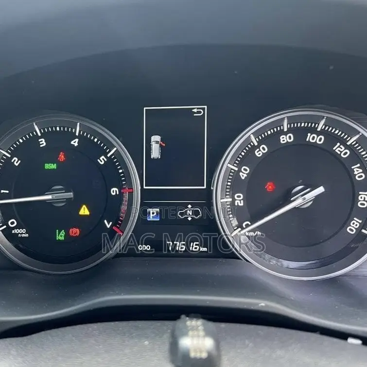 Toyota Land Cruiser 2018 Silver