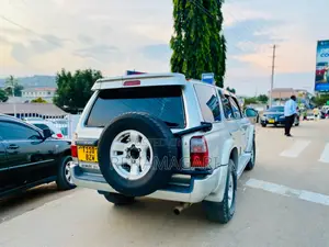 Toyota Hilux Surf 2003 Silver