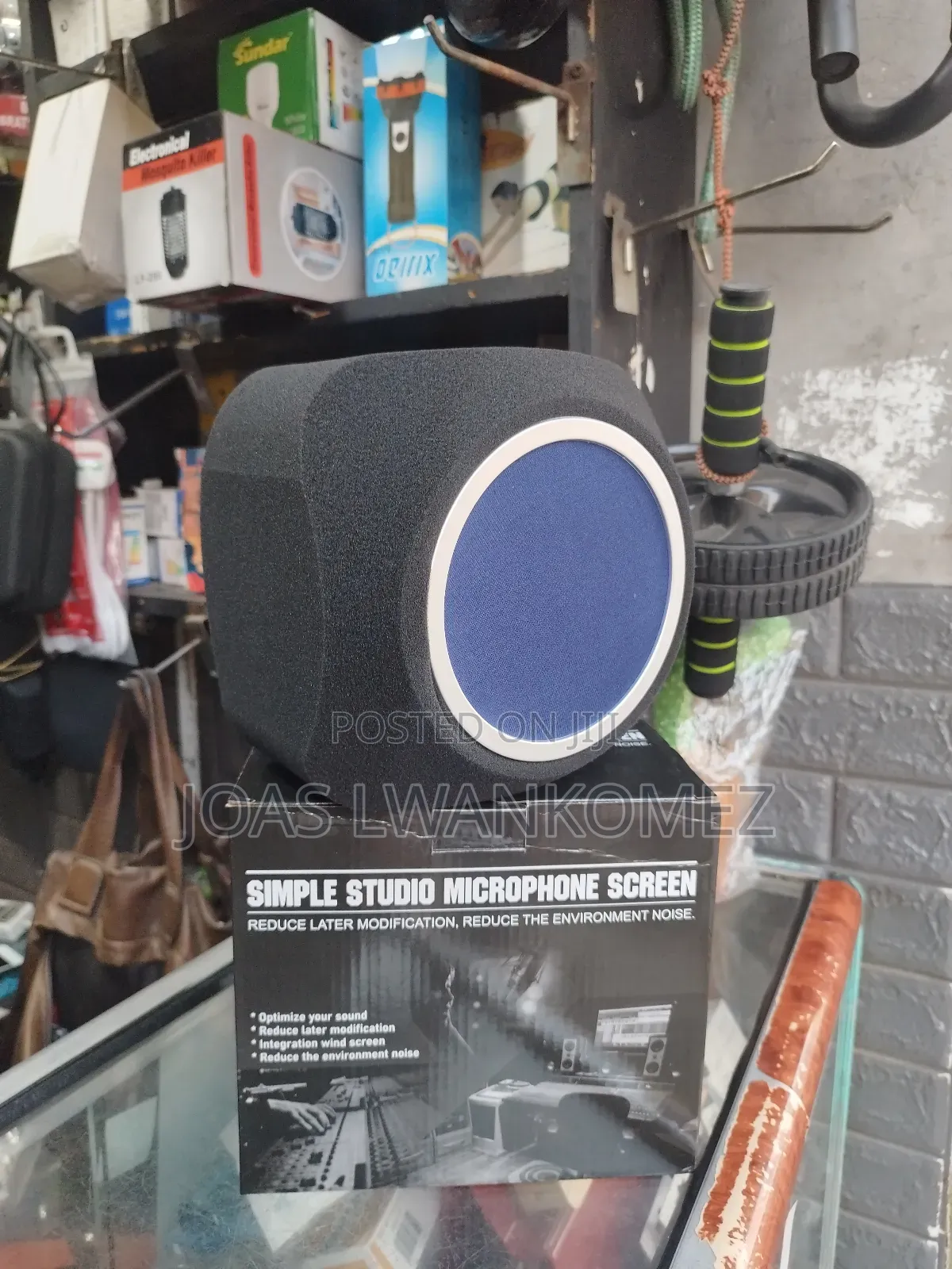 Portable Vocal Booth Screen.