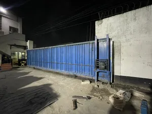 Industrial Heavy Weight Gates Motor Installation