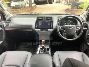 Toyota Land Cruiser Prado 2021 Black