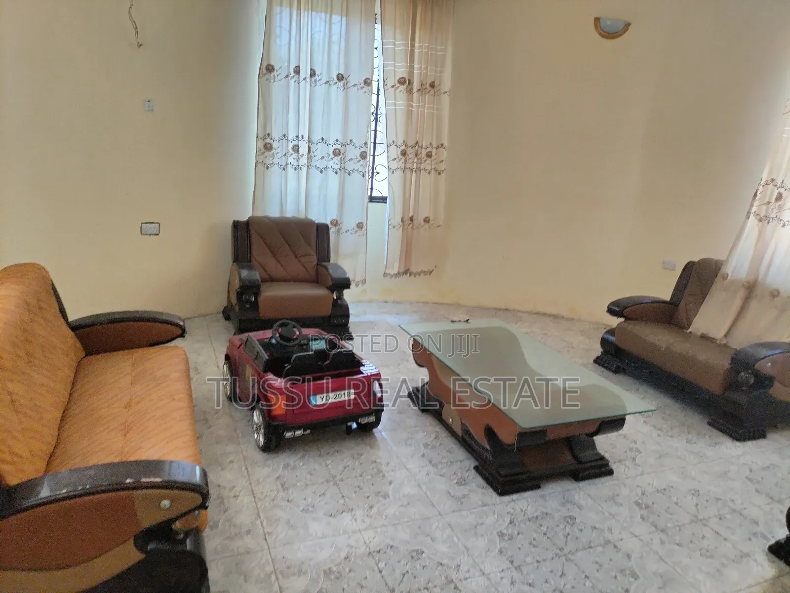 5bdrm House in Ununio Beach, Kinondoni for sale