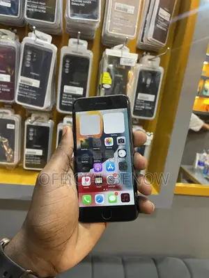 Apple iPhone 7 32 GB Black