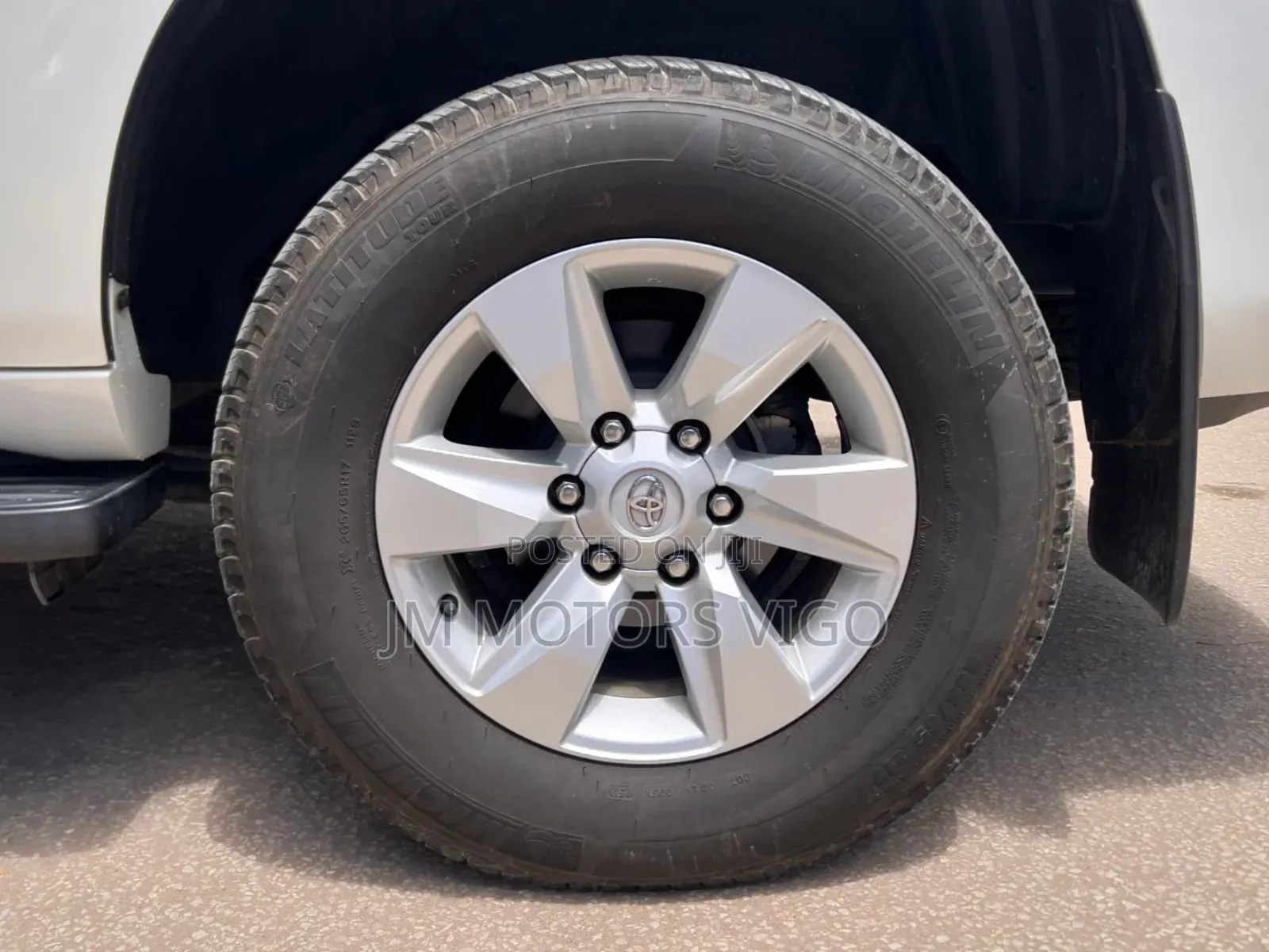 Toyota Land Cruiser Prado 2018 White