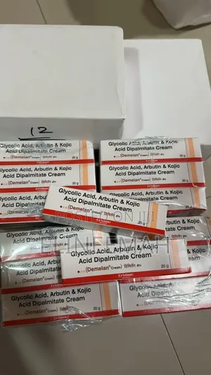 Glycolic Acid, Arbutin Kojic Acid Dipalmitate Cream