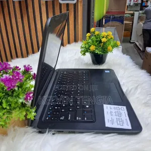 Laptop Dell Latitude 3380 8GB Intel Core I5 HDD 500GB