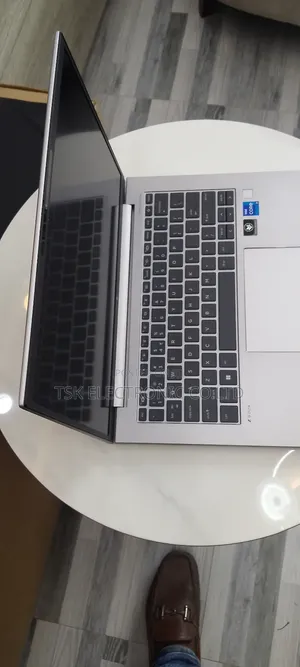 New Laptop HP ZBook Firefly 16inch G9 16GB Intel Core I7 SSD 512GB