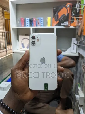 Apple iPhone 11 64 GB White
