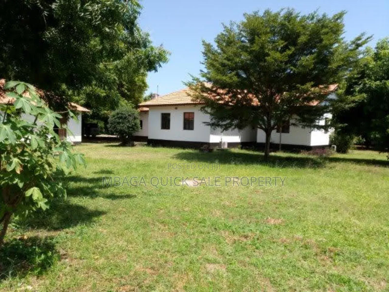 3bdrm House in Oyster Bay for sale