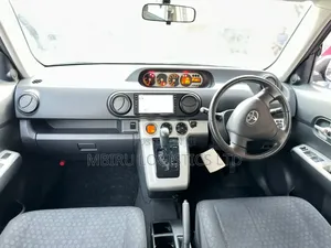 Toyota Corolla Rumion 2008 Black