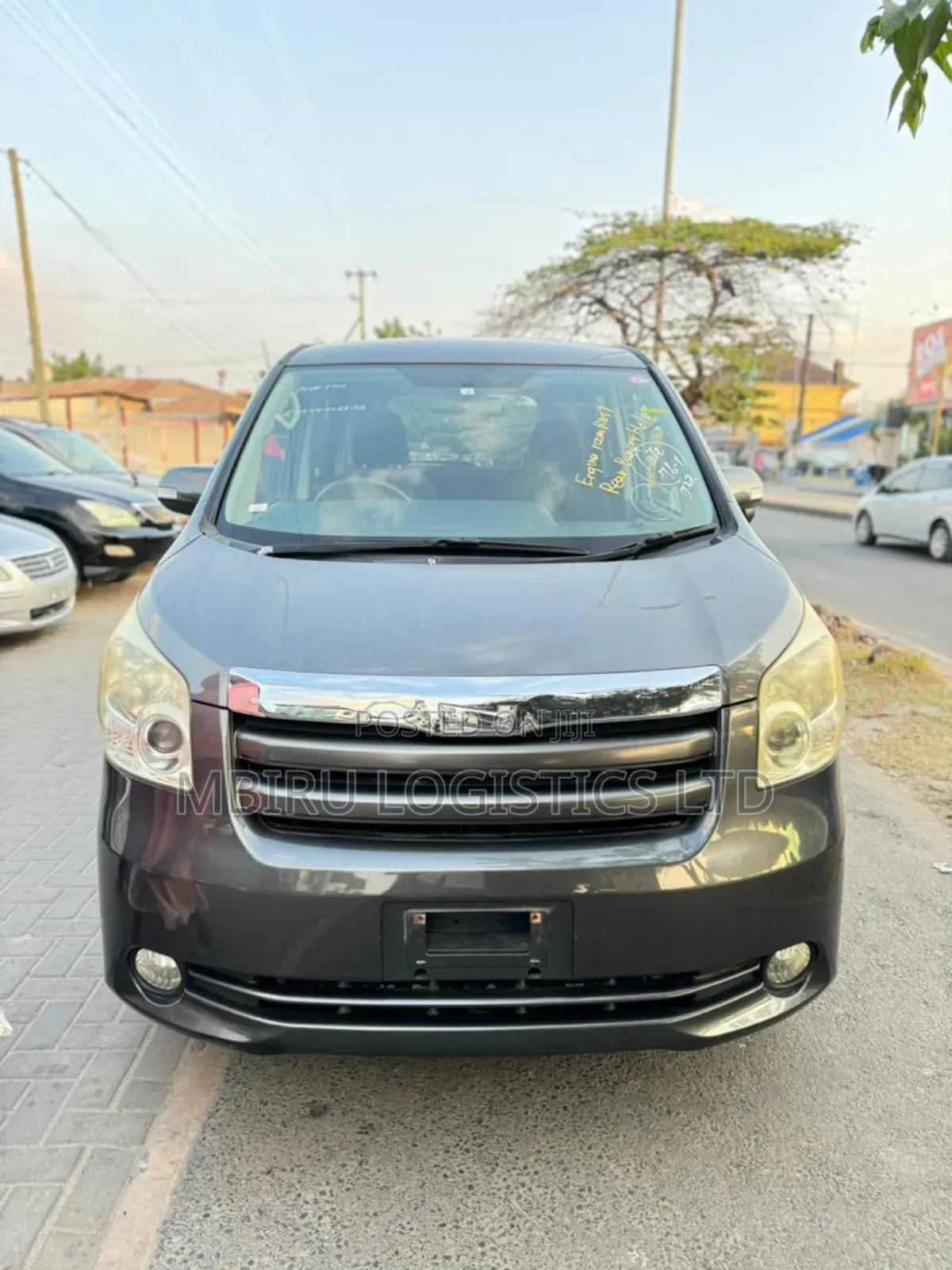 Toyota Noah 2008 Gray