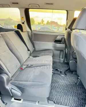 Toyota Noah 2008 Gray