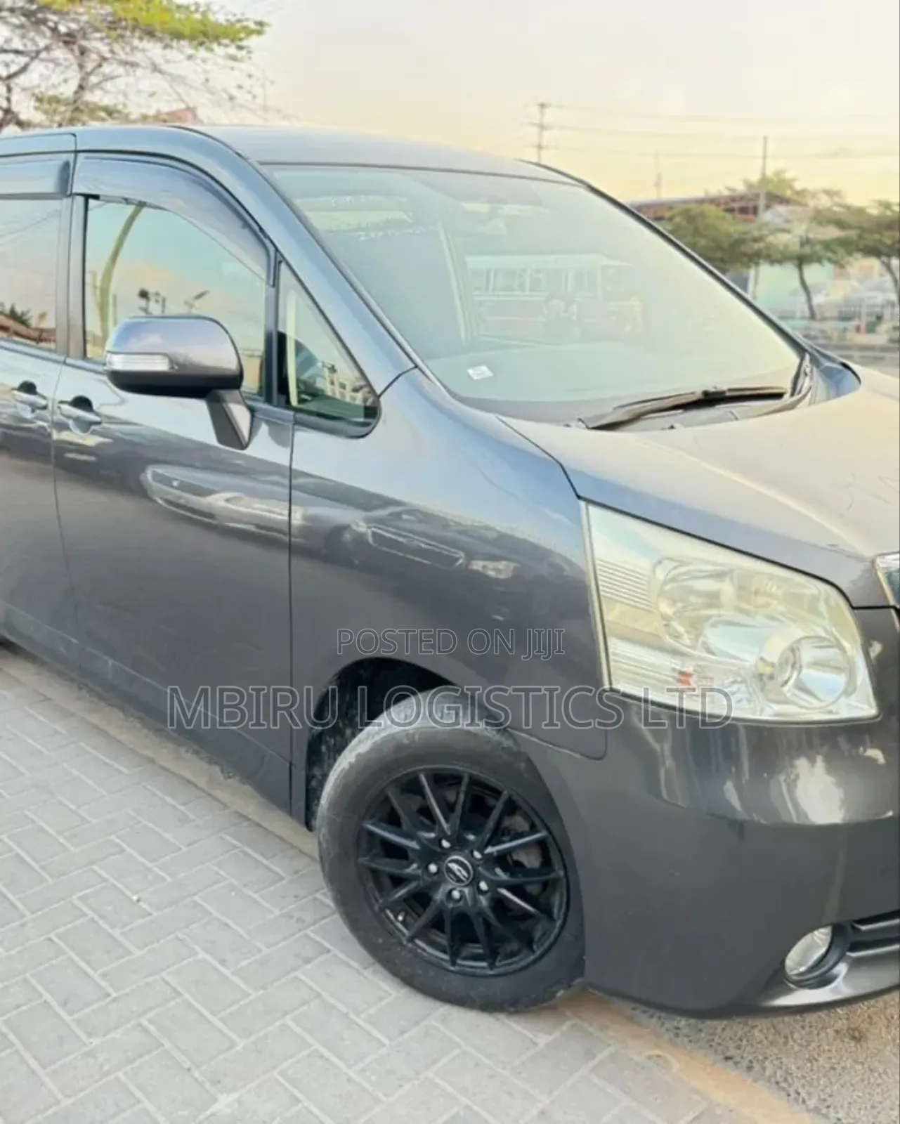 Toyota Noah 2008 Gray