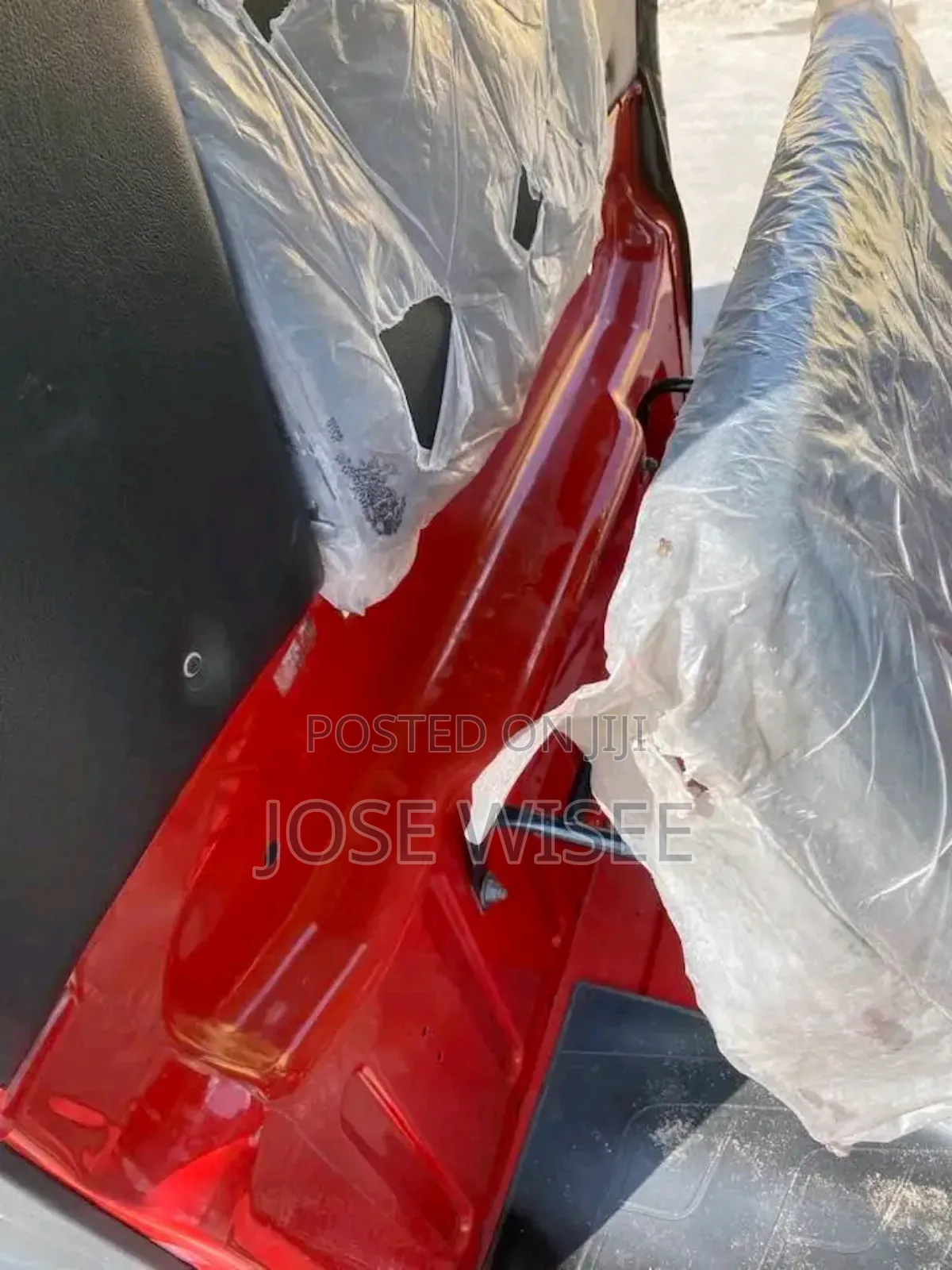 Bajaj Avenger 200 2024 Red