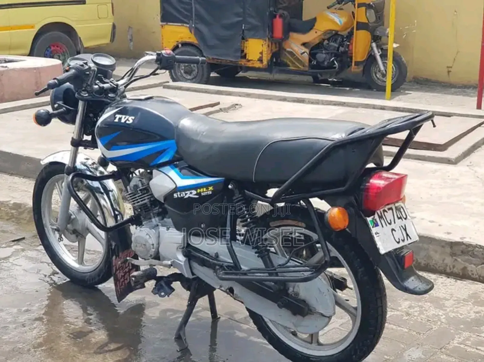 TVS HLX 125 2018 Black