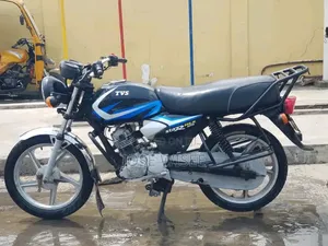 TVS HLX 125 2018 Black