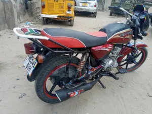 Bajaj Boxer 150 UG 2018 Red