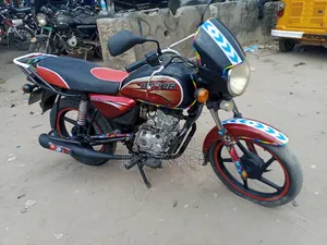 Bajaj Boxer 150 UG 2018 Red