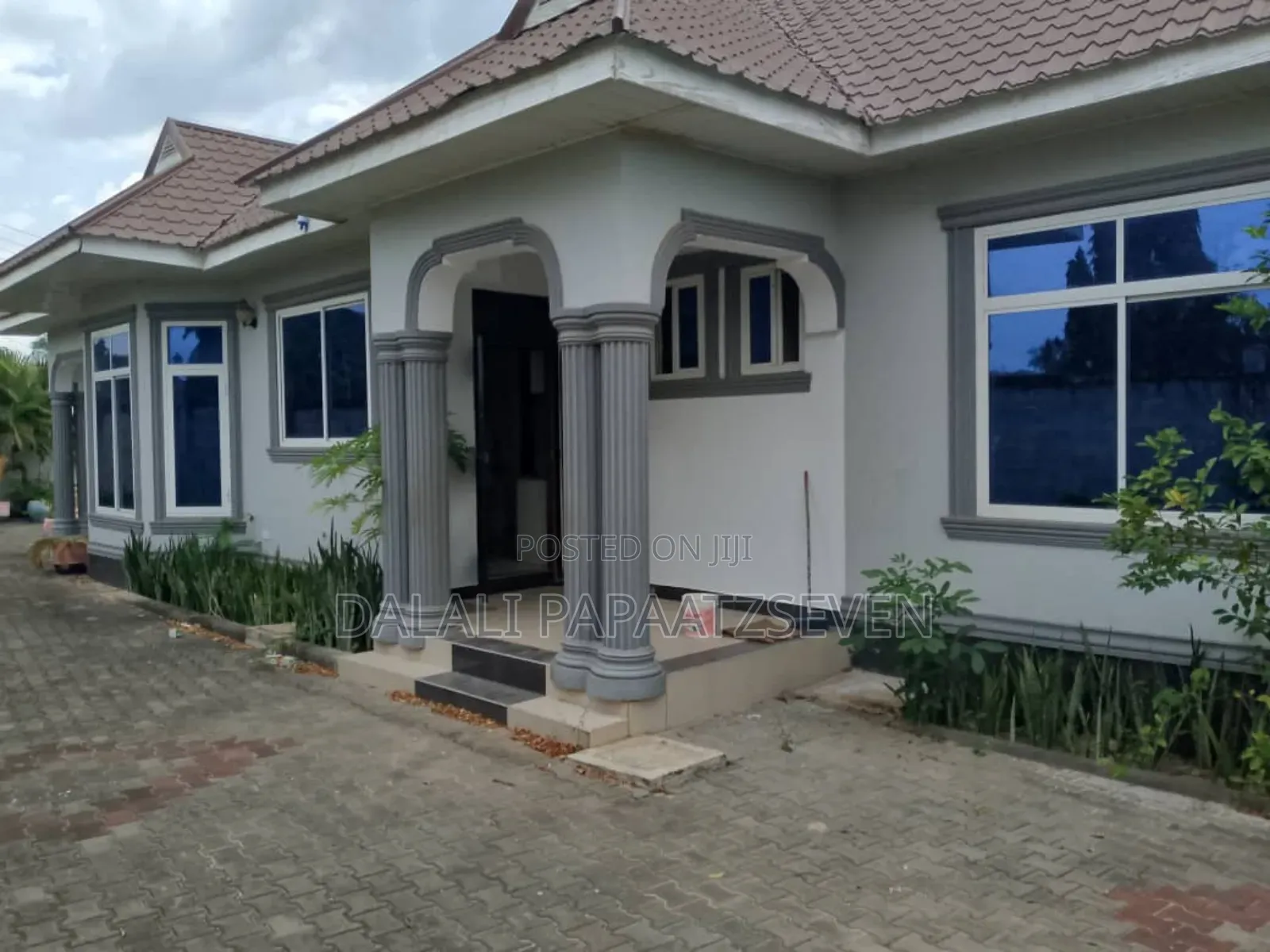 4bdrm House in Dalalipapaatzseven, Bunju for rent