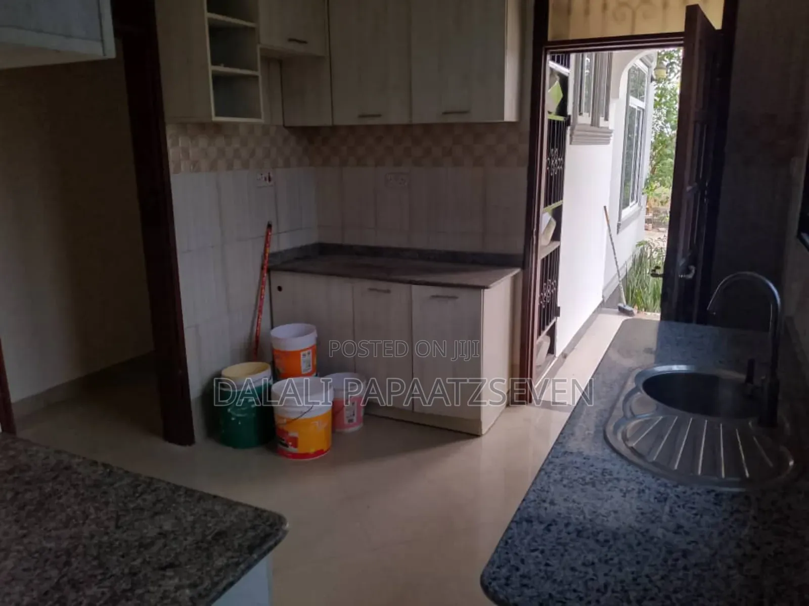4bdrm House in Dalalipapaatzseven, Bunju for rent