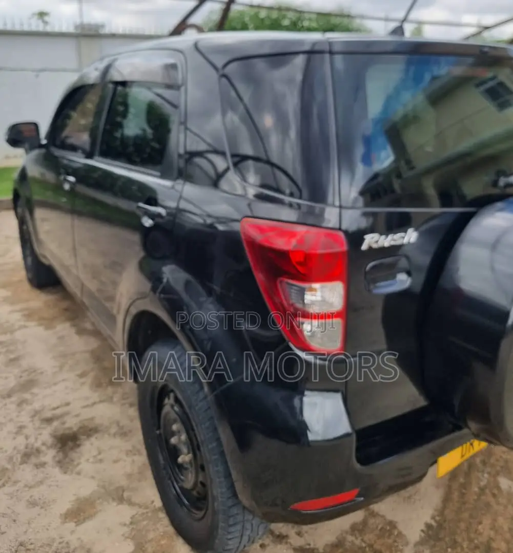 Toyota Rush 2010 Black