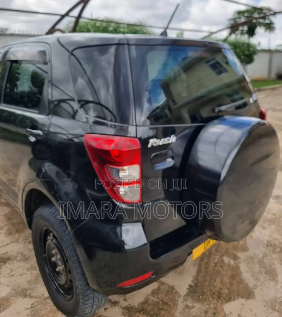 Toyota Rush 2010 Black